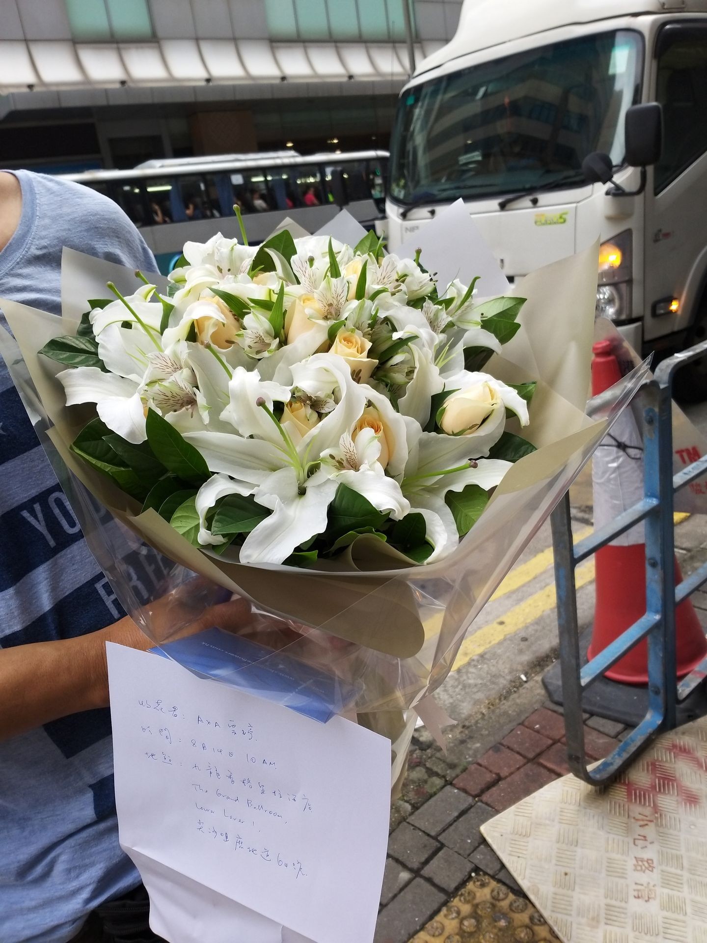確保花材新鮮